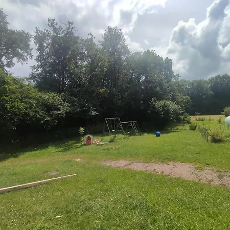 ヴィラ Maison Dans La Nature Entre Lacs Et Montagnes