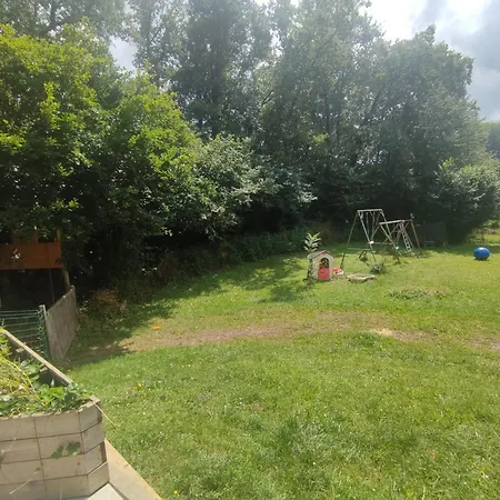 Maison Dans La Nature Entre Lacs Et Montagnes Lyaud