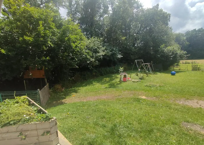 Maison Dans La Nature Entre Lacs Et Montagnes Lyaud